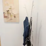 דירה Cozy White In